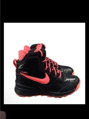 Nike STASIS ACG 685610-002 Girls Grade School Shoes Black/Hyper-Pink Sz 4Y EU36